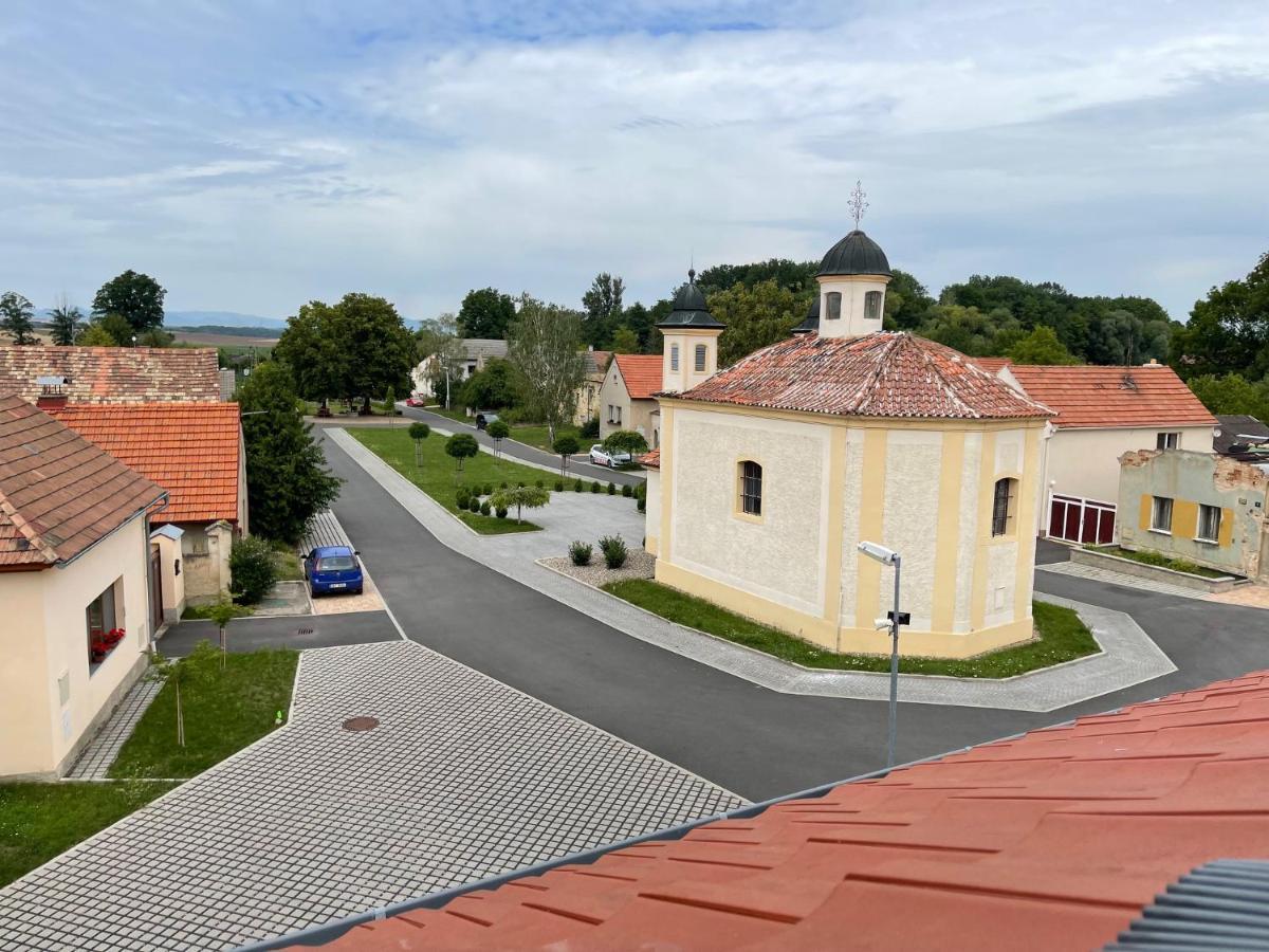Penzion Piller Chvalín Buitenkant foto